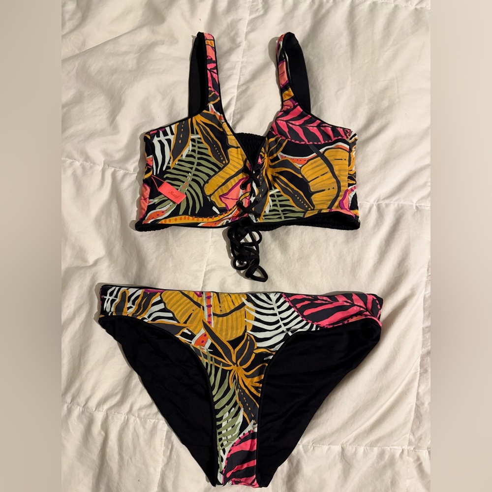 Maaji Reversible Bikini Set with Vibrant Tropical  pattern